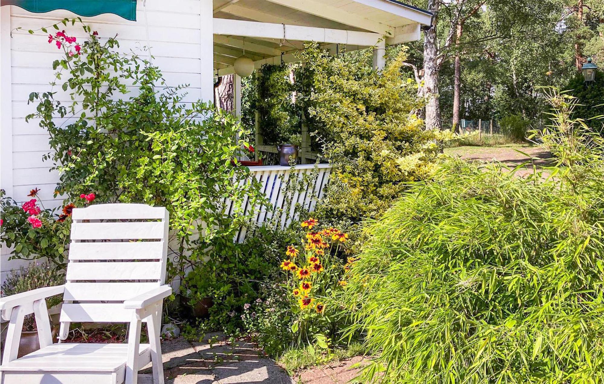 1 Bedroom Amazing Home In Hoellviken ภายนอก รูปภาพ